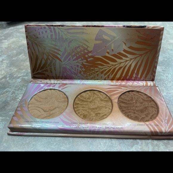 Colourpop cream and physicians formula powder bronzer,medium to deep shades - Picture 3 of 5